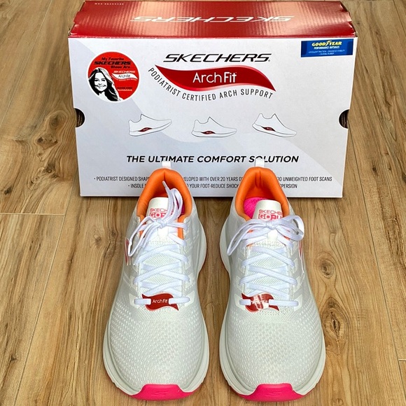 ‼️Last 1‼️Skechers Women's Max Cushioning Arch Fit Walking Sneakers - Picture 7 of 15